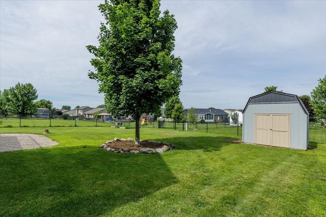 1714 Crabapple Lane, Granger, IA 50109