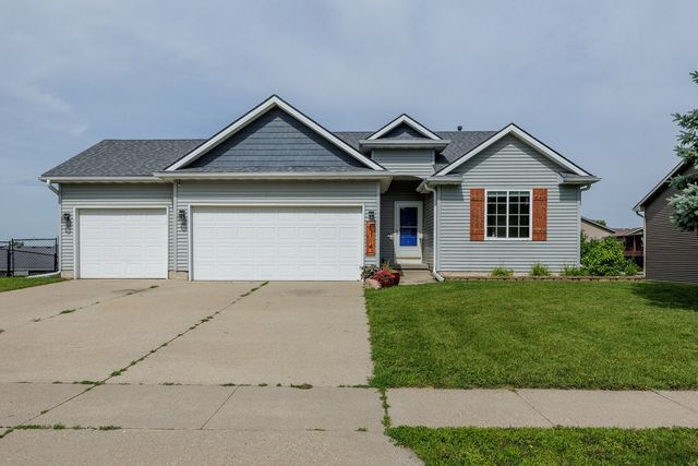 1714 Crabapple Lane, Granger, IA 50109