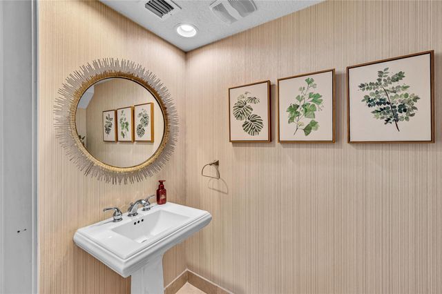 1617 NE 2nd Court NONE, Fort Lauderdale, FL 33301