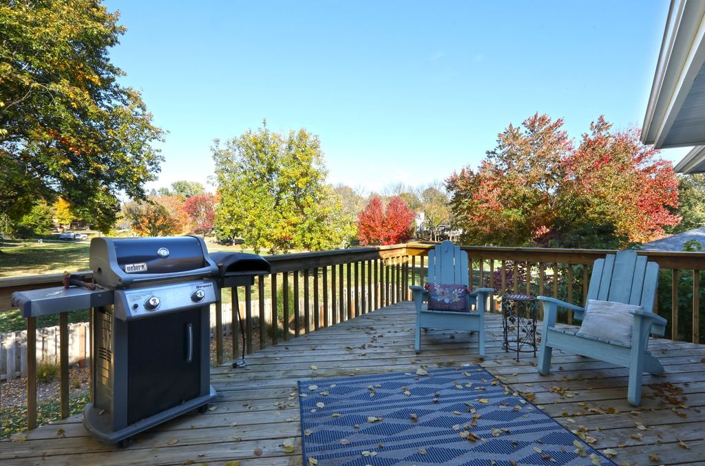 5101 Dakota Drive, West Des Moines, IA 50265