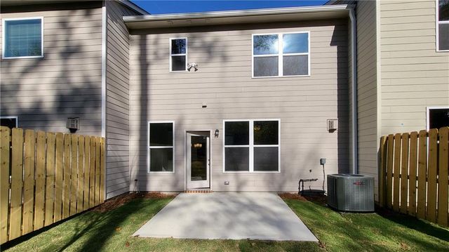 6800 Cedar Glen Road, Atlanta, GA 30360