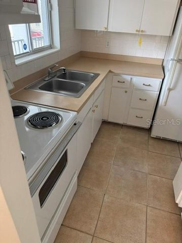 2223 SUNSET DRIVE E24, Bradenton, FL 34207
