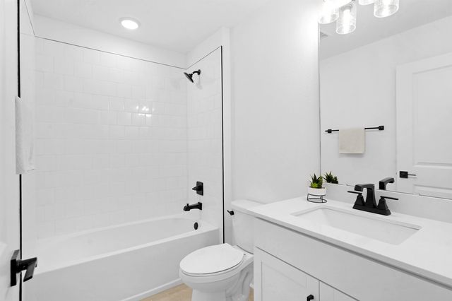 2498 Trailmark Dr, St Augustine, FL 32092