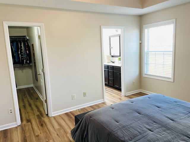 2326 Button Dr, Clarksville, TN 37040