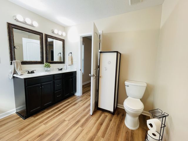 2326 Button Dr, Clarksville, TN 37040