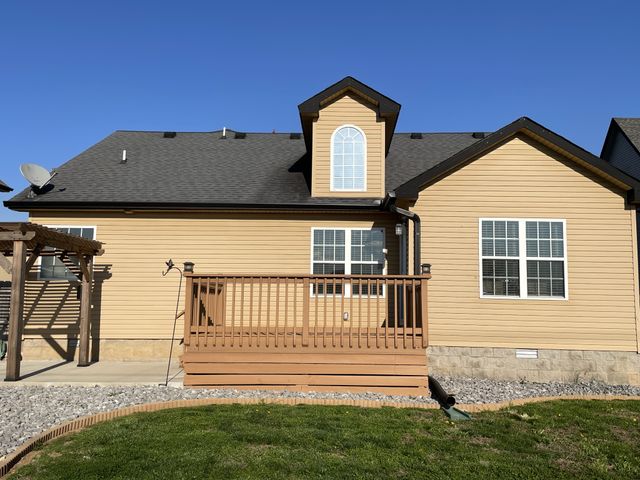 2326 Button Dr, Clarksville, TN 37040