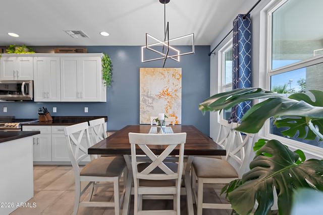2319 W DARROW Street, Phoenix, AZ 85041