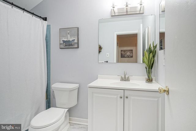 8 SYCAMORE CT, Lumberton, NJ 08048