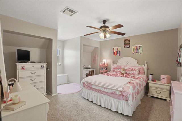 319 E Cedar Drive, Tuttle, OK 73089