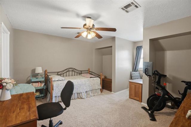 319 E Cedar Drive, Tuttle, OK 73089