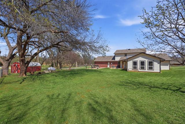319 E Cedar Drive, Tuttle, OK 73089