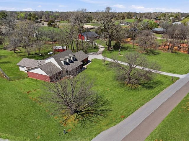 319 E Cedar Drive, Tuttle, OK 73089