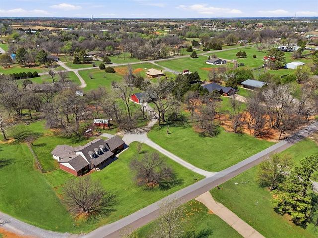 319 E Cedar Drive, Tuttle, OK 73089