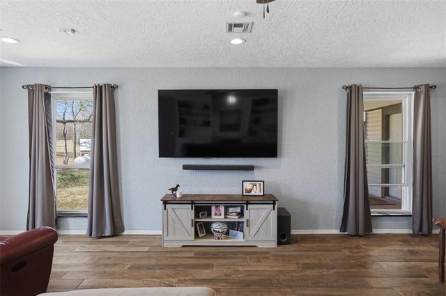 319 E Cedar Drive, Tuttle, OK 73089
