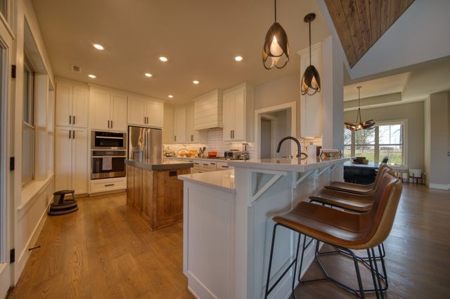 332 Panorama Shores Drive, Eureka Springs, AR 72631