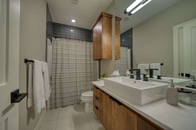 332 Panorama Shores Drive, Eureka Springs, AR 72631