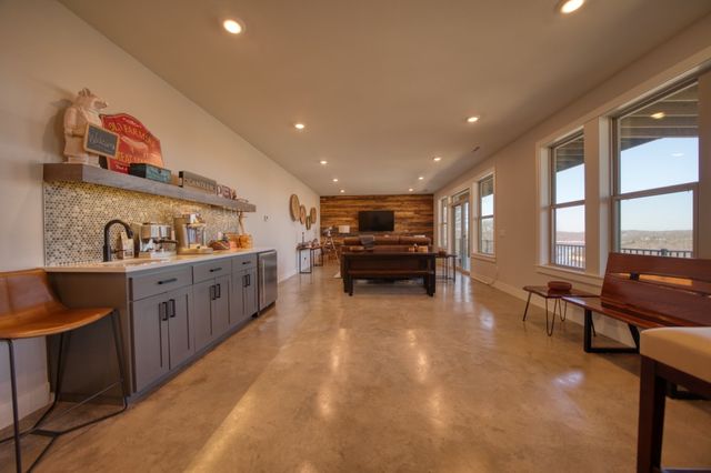 332 Panorama Shores Drive, Eureka Springs, AR 72631