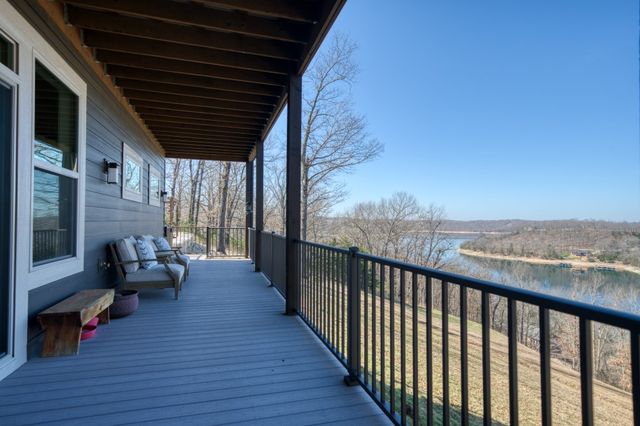 332 Panorama Shores Drive, Eureka Springs, AR 72631