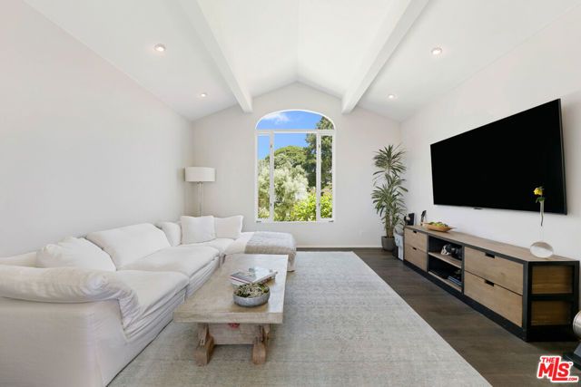 27450 Calicut Road, Malibu, CA 90265