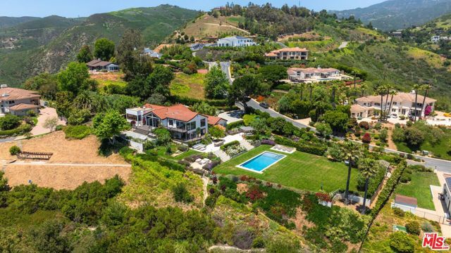 27450 Calicut Road, Malibu, CA 90265