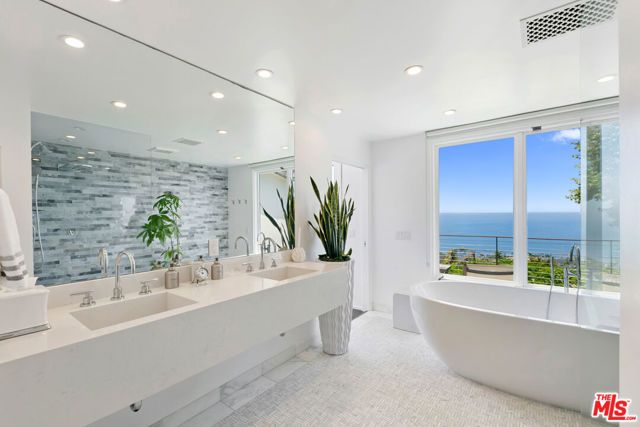27450 Calicut Road, Malibu, CA 90265