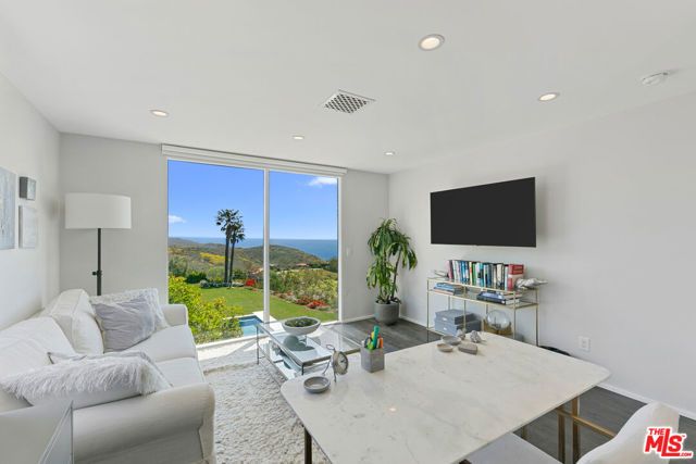 27450 Calicut Road, Malibu, CA 90265