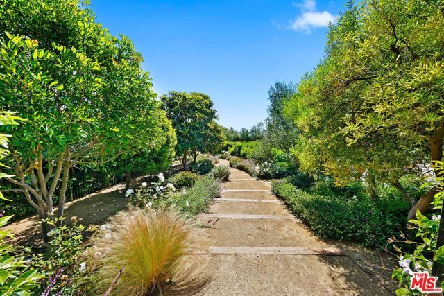 27450 Calicut Road, Malibu, CA 90265