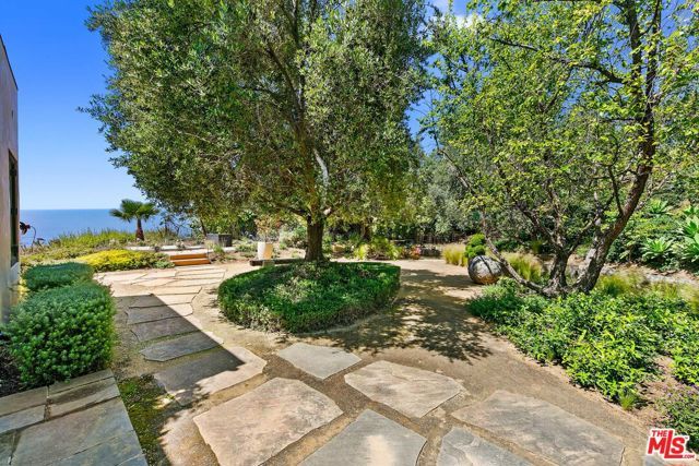 27450 Calicut Road, Malibu, CA 90265