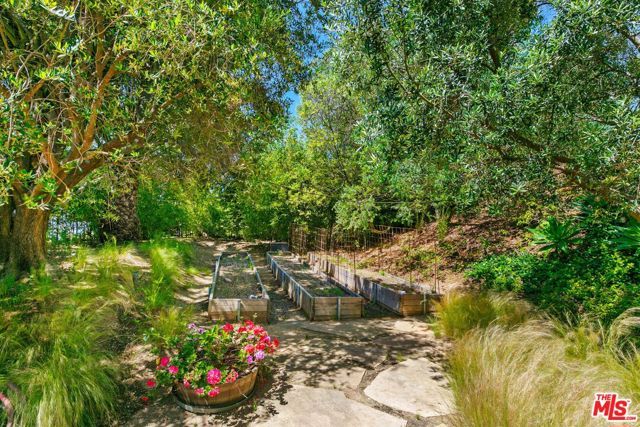 27450 Calicut Road, Malibu, CA 90265