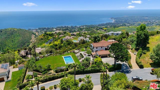 27450 Calicut Road, Malibu, CA 90265