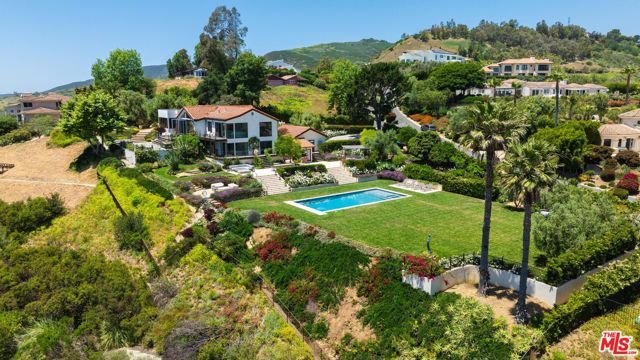 27450 Calicut Road, Malibu, CA 90265