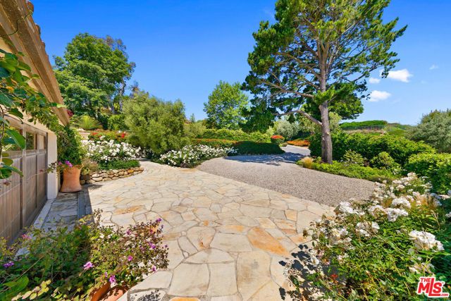 27450 Calicut Road, Malibu, CA 90265