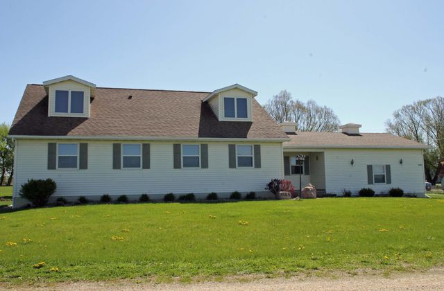2229 Larrabee Avenue, Waverly, IA 50677