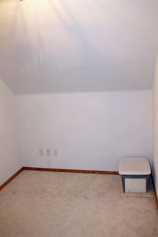 2229 Larrabee Avenue, Waverly, IA 50677