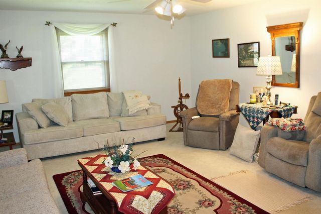 2229 Larrabee Avenue, Waverly, IA 50677