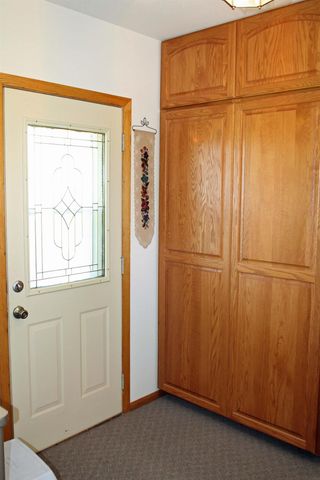 2229 Larrabee Avenue, Waverly, IA 50677