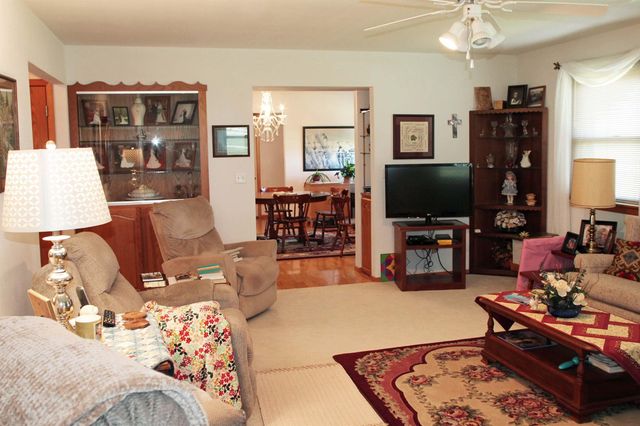 2229 Larrabee Avenue, Waverly, IA 50677