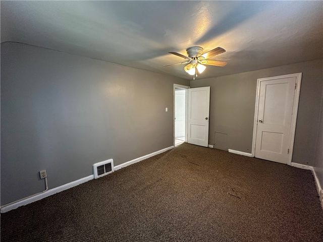 2310 Delaware Ave, New Castle, PA 16105