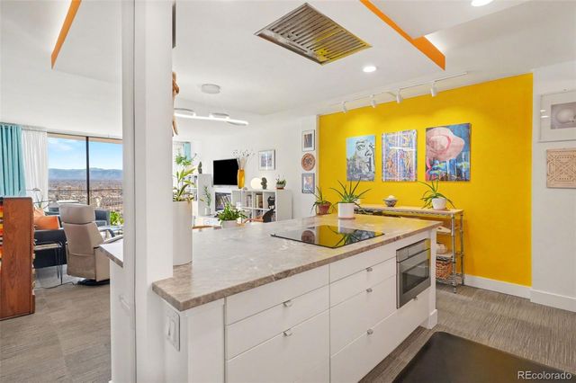 1020 15th Street 32L, Denver, CO 80202