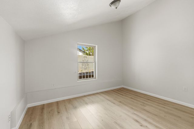 7701 Santa Lucia Street NW, Albuquerque, NM 87120