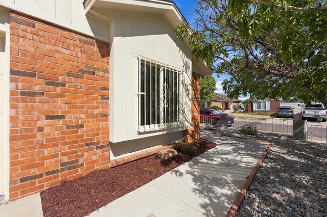 7701 Santa Lucia Street NW, Albuquerque, NM 87120