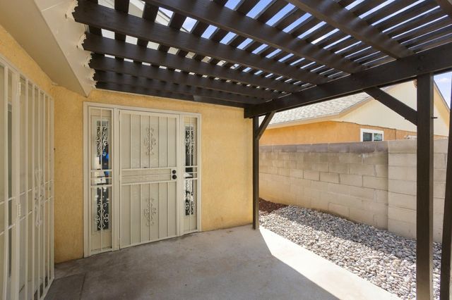 7701 Santa Lucia Street NW, Albuquerque, NM 87120
