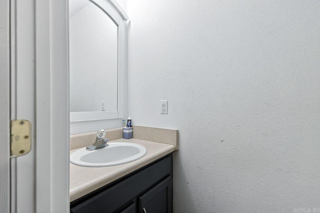 16 Pinecrest, Conway, AR 72032