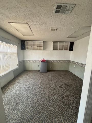 3801 E Berry Street, Fort Worth, TX 76105