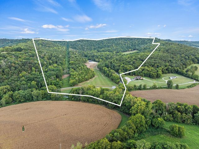 215 Hickman Creek Road S, Hickman, TN 38567
