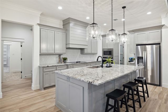 252 Oak Meadow Lane, Weatherford, TX 76085