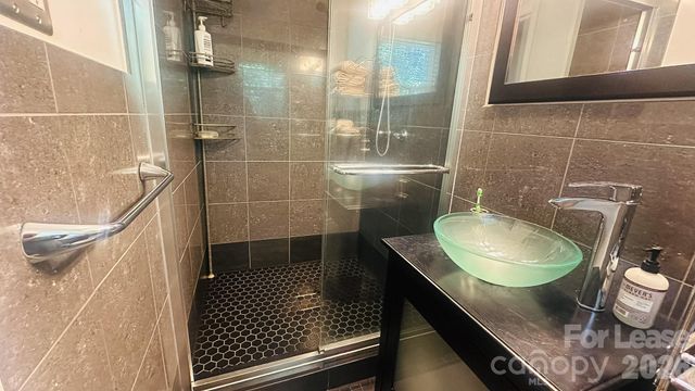 5320 Seacroft Road, Charlotte, NC 28210