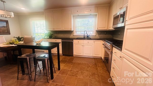 5320 Seacroft Road, Charlotte, NC 28210