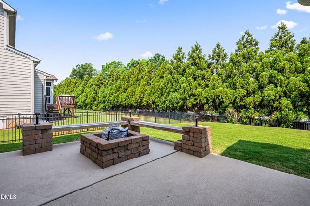 75 Wilders Woods Grove Lane, Clayton, NC 27527