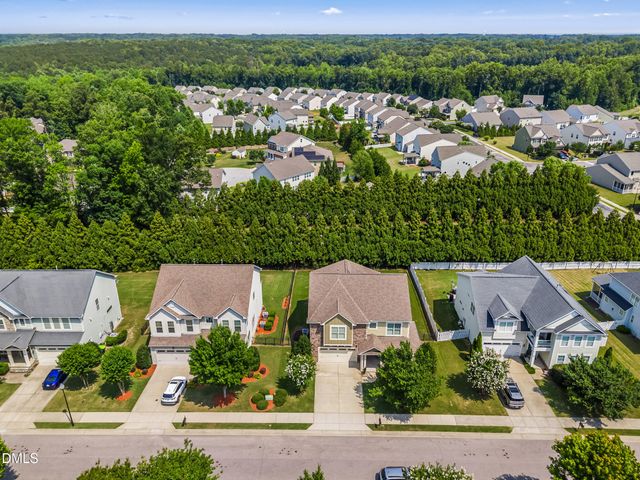 75 Wilders Woods Grove Lane, Clayton, NC 27527